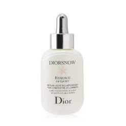 Christian Dior Diorsnow Essence Of Light Pure Concentrate Of Light Brightening Milk Serum 50ml/1.7oz -Shisei Treatment Shop 24848680101 cfed67d5 0089 4588 a702 4157ed4f261a